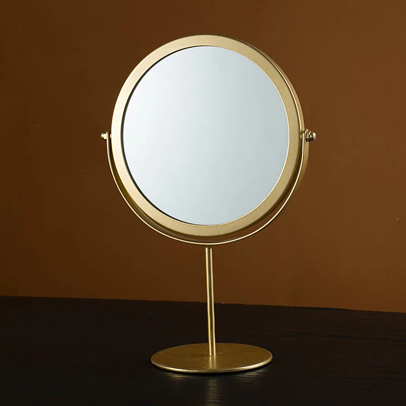 Espejo de maquillaje ligero de lujo retro europeo de metal dorado para el hogar, escritorio, espejo cuadrado redondo, espejo de maquillaje para dormitorio.