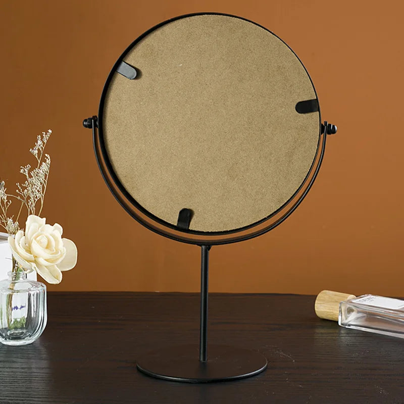 Espejo de maquillaje ligero de lujo retro europeo de metal dorado para el hogar, escritorio, espejo cuadrado redondo, espejo de maquillaje para dormitorio.