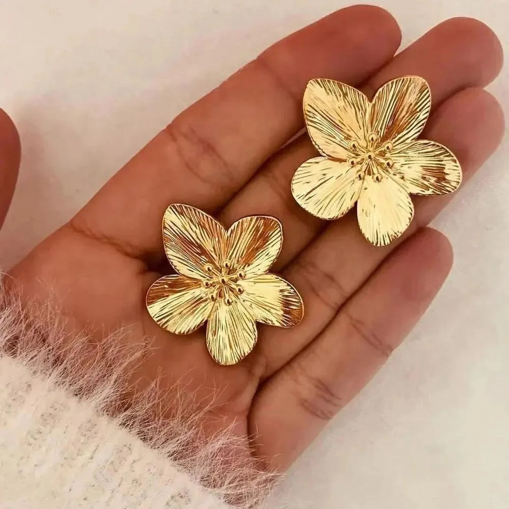 2 pendientes de flores de acero inoxidable a la moda para mujer, ideales para viajes al aire libre, carnaval, fiestas, festivales, regalos.