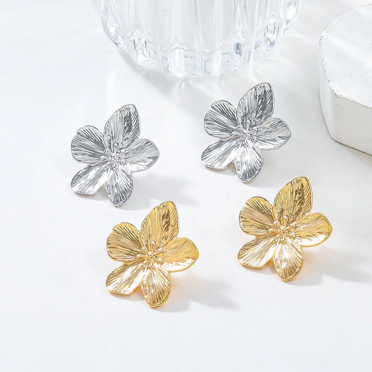 2 pendientes de flores de acero inoxidable a la moda para mujer, ideales para viajes al aire libre, carnaval, fiestas, festivales, regalos.