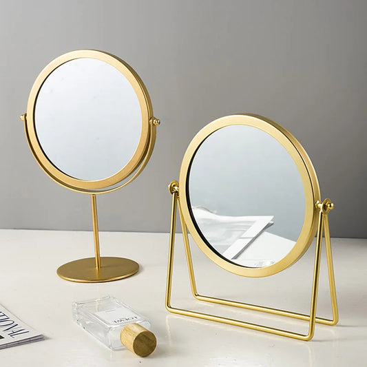 Espejo de maquillaje ligero de lujo retro europeo de metal dorado para el hogar, escritorio, espejo cuadrado redondo, espejo de maquillaje para dormitorio.