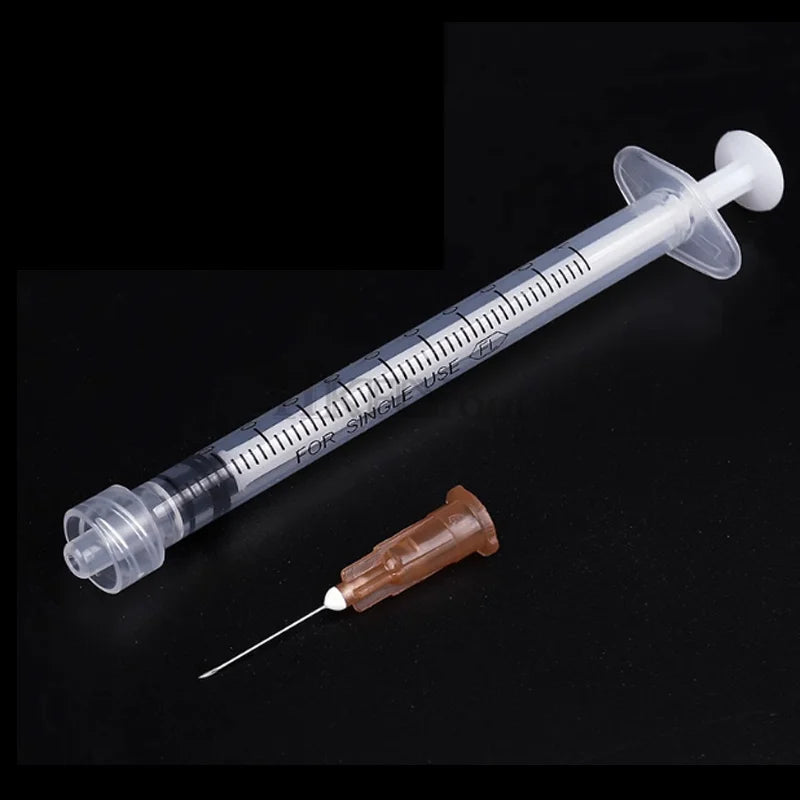 Lote de 20 jeringas desechables Luer Lock de 1 ml, 3 ml, 5 ml y 10 ml para rellenar y medir nutrientes, estériles y con herramienta individual.