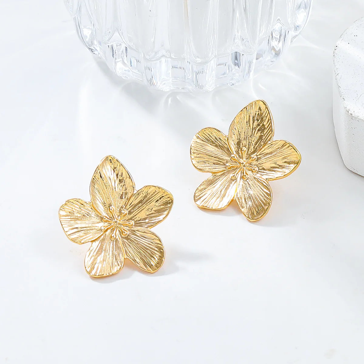 2 pendientes de flores de acero inoxidable a la moda para mujer, ideales para viajes al aire libre, carnaval, fiestas, festivales, regalos.